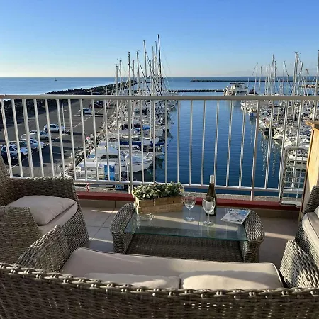 Superbe T3, Clim, Parking, Proche Et Commerces - Fr-1-702-1 * Agde