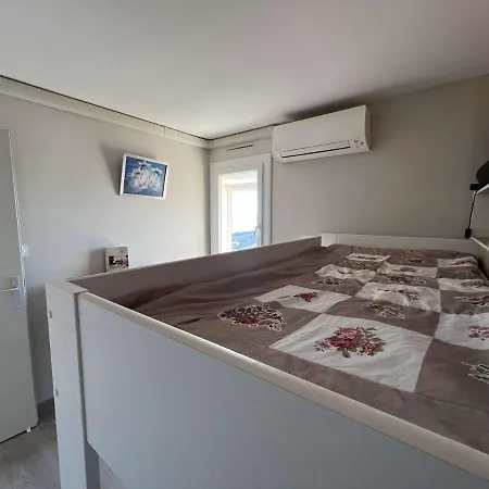 Superbe T3, Clim, Parking, Proche Et Commerces - Fr-1-702-1 Daire Agde