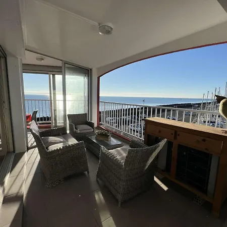 Appartement Superbe T3, Clim, Parking, Proche Et Commerces - Fr-1-702-1