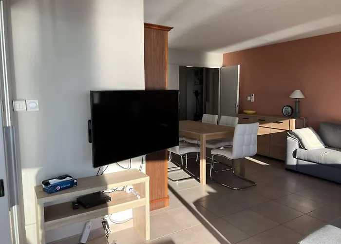 Apartament Superbe T3, Clim, Parking, Proche Et Commerces - Fr-1-702-1 *