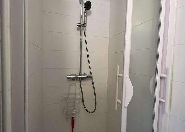 Superbe T3, Clim, Parking, Proche Et Commerces - Fr-1-702-1 * Agde